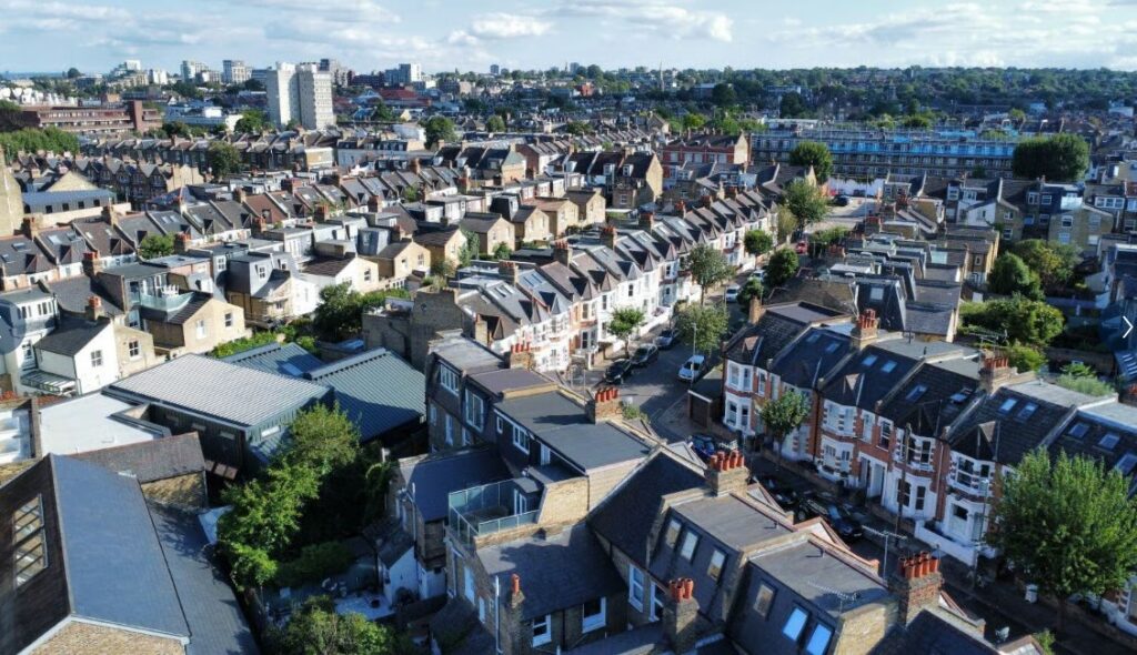 Windermere Road, Putney